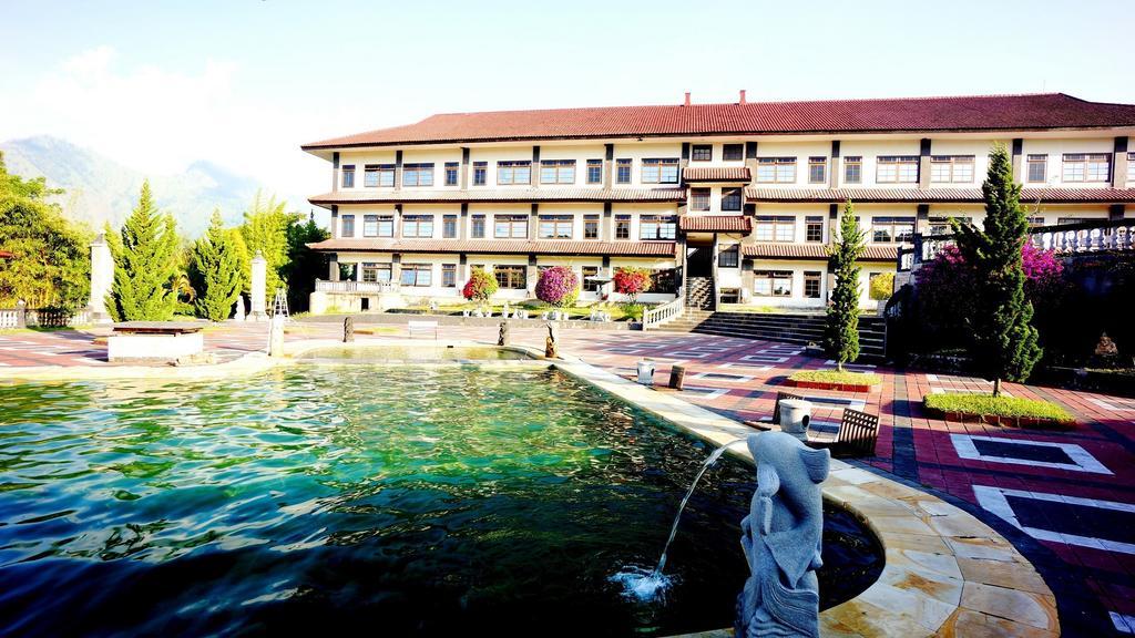 Puri Bening Lake Front Hotel Kubu Exteriér fotografie